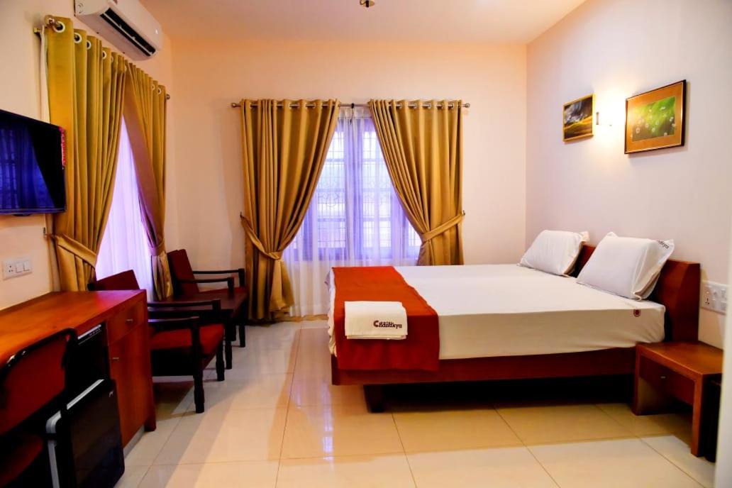 Hotel Chanakya Palakkad Exterior foto